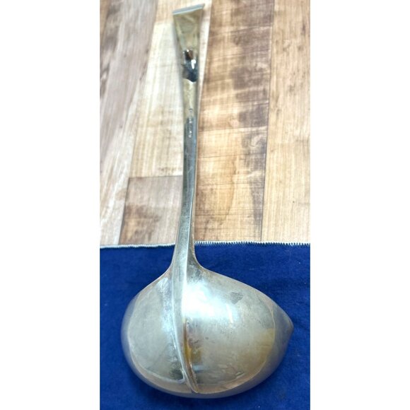 Vintage Italy Silverplate Ladle With Elegant Handle Design Long & Heavy - Picture 4 of 7